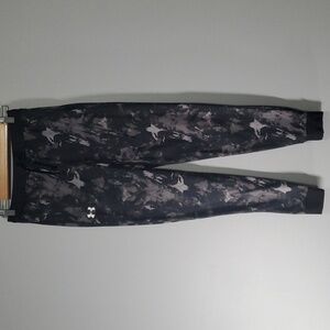 Under Armour pants youth size large L camo camoflague black grey white